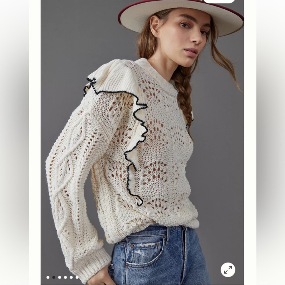 En saison ruffle sleeved sweater brand new with tags